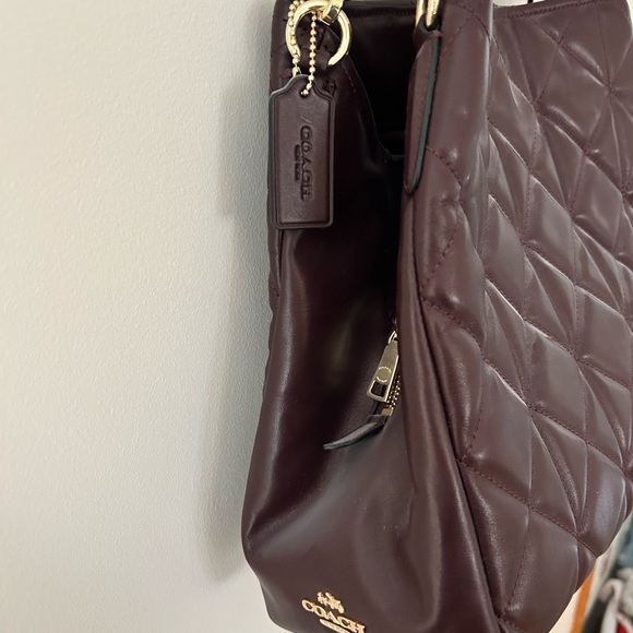 Coach Quilted Leather Shoulderbag - Picture 3 of 6